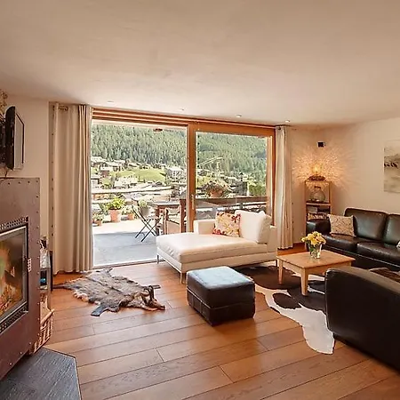 Vakantiehuis Sleeps 8 Wifi