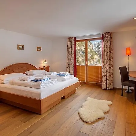 Sleeps 8 Wifi