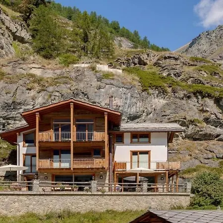 Holiday home Sleeps 8 Wifi
