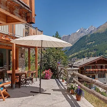 Sleeps 8 Wifi Holiday home