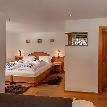 Sleeps 8 Wifi